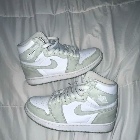 Very Good Condition, Only Worn A Few Times Air 1 Jordans, 1 Jordans, Air Jordan One, Jordan One, Green Jordans, Air Jordan 1s, Jordan Ones, Jordan 1s, Womens Jordans