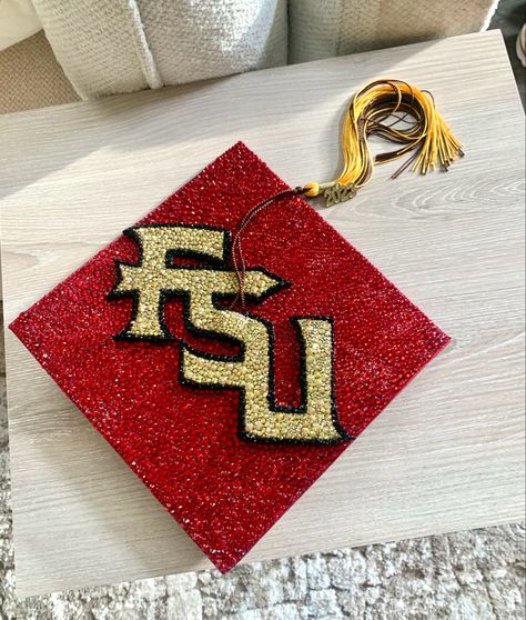 Fsu Graduation Party, Fsu Bed Decorating, Fsu Campus Aesthetic, Fsu Decor, Fsu Aesthetic, Fsu Dorm, 2enior Ye4r, Fsu Graduation, College Prints