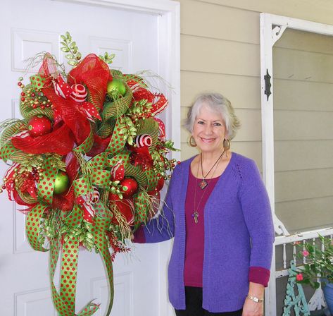 Learn how to make beautiful deco mesh wreaths just in time for the holidays! Visit my site for more info, along with a ton of other great tutorial videos! Mesh Christmas Tree, Deco Mesh Crafts, Making Mesh Wreaths, Ladybug Wreath, Christmas Door Wreath, Deco Mesh Christmas Wreaths, Deco Wreaths, Christmas Mesh Wreaths, Christmas Door Wreaths