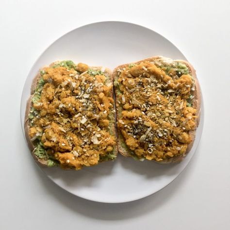 Smashed Chickpea & Avocado Toast - The Urben Life Smashed Chickpea, Garbanzo Bean Recipes, Diy Everything, Chickpea Avocado, Healthy Toast, Morning Toast, Everything Bagel Seasoning, Bagel Seasoning, 5 Ingredient Recipes