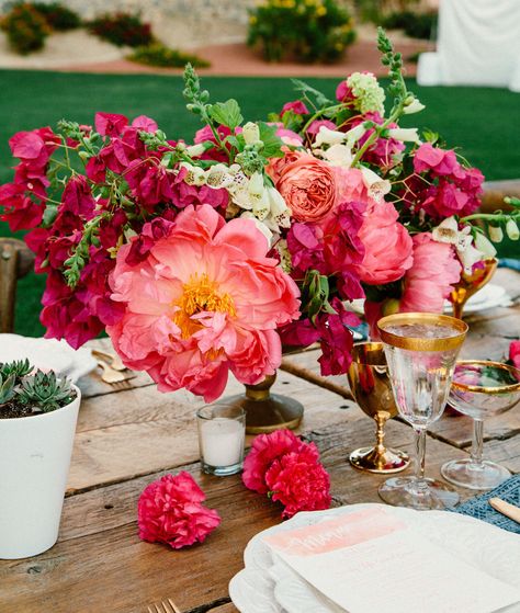 Bougainvillea Filled Palm Springs Wedding: Andrea + Brian - Green Wedding Shoes Spanish Style Weddings, Palm Springs Wedding Photography, Bougainvillea Wedding, Spanish Style Wedding, Villa Antonia, Sicily Wedding, Bouquet Photography, Rustic Party, Tropical Bridal