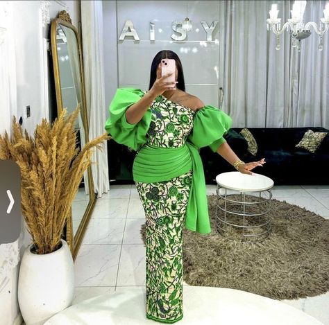 Nigerian Wedding Guest, Style Ankara, Aso Ebi Dresses, Cheap Prom Dresses Online, Ankara Styles For Women, Ankara Long Gown, Ankara Long Gown Styles, Modest Dresses Fashion, Ankara Dress Styles