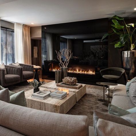 Brown Interior Design Living Room, Luxe Living Room Decor, Boujee Apartment Living Room, Aesthetic Boujee, Boujee Apartment, Apartment Design Inspiration, Apartment Decor Aesthetic, Monochromatic Living Room, Designer Apartment