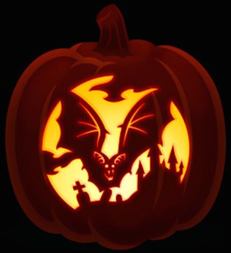 The vampire bat brings back spooky Halloween nights Pumpkin Carving Bat, Easy Pumpkin Designs, Vampire Pumpkin, Disney Pumpkin Carving, Pumkin Carving, Halloween Pumpkin Carving Stencils, Amazing Pumpkin Carving, Bat Pumpkin, Scary Pumpkin Carving