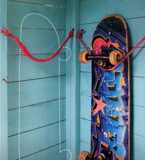 Skateboard On The Wall, Skateboard On Wall, Hang Skateboard, Skateboard Mount, Skateboard Hanger, Emo Bedroom, Skateboard Storage, Skateboard Wall Mount, Skateboard Rack