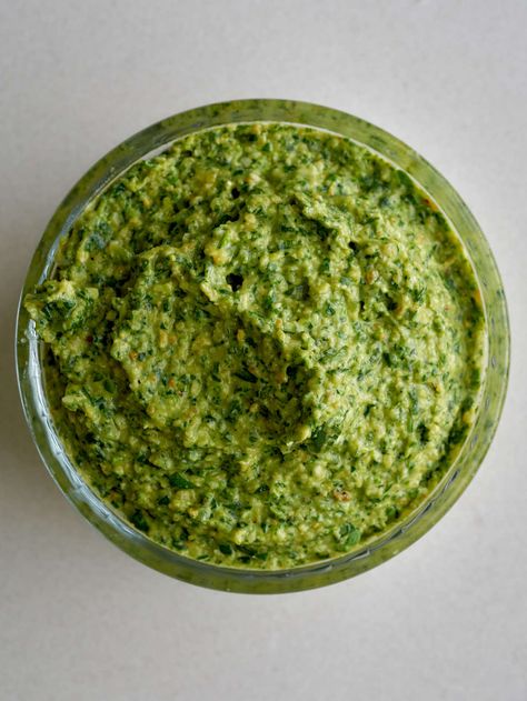 Mint Pesto Recipe, Purslane Recipe, Summer Pesto, Pesto Uses, Basil Walnut Pesto, Basil Pesto Recipe, Basil Pesto Recipes, Green Pesto, Walnut Pesto