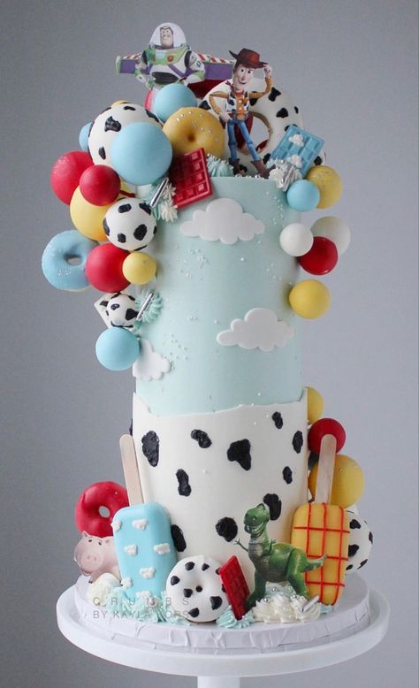 Toy Story Birthday Cake, Toy Story Cakes, Tall Cakes, Cartoon Cake, Creative Birthday Cakes, Birthday Cake Ideas, Pretty Birthday Cakes, Toy Story Birthday, Novelty Cakes