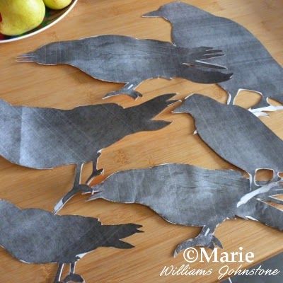 Crow Template Free Printable, Crow Craft, Diy Animals, Blackbird Singing, Cardboard Cutouts, Dress Up Day, Black Crow, Diy Decorations, Chalkboard Art