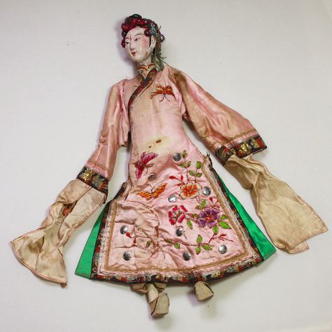 Antique Chinese opera doll/puppet~Image via fvnet (ebay). http://www.ebay.com/itm/OLD-ANTIQUE-CHINESE-QING-DYNASTY-SILK-EMBROIDERED-OPERA-DOLL-PUPPET-OD004-/371837407945?hash=item56933c92c9:g:aQwAAOSw2xRYdzXq Silk Costume, Doll Puppet, Hina Matsuri, Embroidered Butterflies, Chinese Dolls, Chinese Opera, Bamboo Poles, Butterflies Flowers, Old Photography