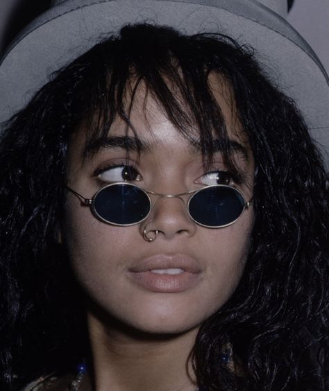 Lisa Bonet 80s Hats Women, Lisa Bonet Aesthetic, Lisa Bonet 80s, Lisa Bonet 90s, Lisa Bonet Cosby Show, 90s Sunglasses Vintage, Rockstar Video, Denise Huxtable, Blue Lily Lily Blue