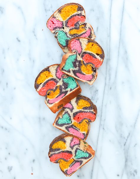 How to make Leopard Print Bread - A Kailo Chic Life Bread Ideas Creative, Fun Breads, Rainbow Bread, Bake Sweets, Diy Holiday Party, Bread Ideas, Sweet Roll Recipe, Swirl Bread, Pastry Design