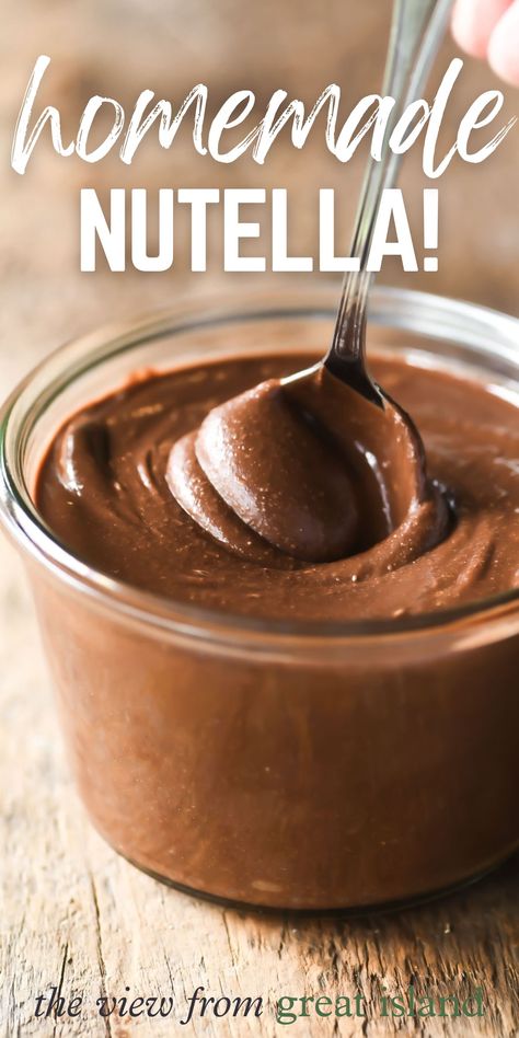 Why buy ultra-processed Nutella® when you can make your own? You control the ingredients for healthier homemade chocolate hazelnut spread! Homemade Healthier Nutella Clean Food Crush, Diy Nutella, Homemade Nutella Recipes, Homemade Dark Chocolate, Chocolate Dipping Sauce, Homemade Pantry, Homemade Nutella, Chocolate Hazelnut Spread, How To Roast Hazelnuts