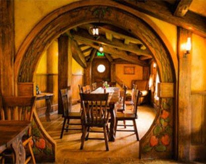 Real Life 'Hobbit' Bar Opens for Business in New Zealand| The Daily Meal -- travel destination Hobbit House Interior, Casa Dos Hobbits, Casa Hobbit, Earth Sheltered, The Hobbit Movies, Hobbit Hole, Bilbo Baggins, Cob House, Hobbit House