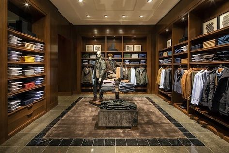 Store Openings: Massimo Dutti Comes Stateside | GQ Suit Stores, Boutique Inspiration, Clothing Store Design, Ideas Clothes, Showroom Display, Showroom Design, Display Furniture, Retail Store Design, Boutique Interior