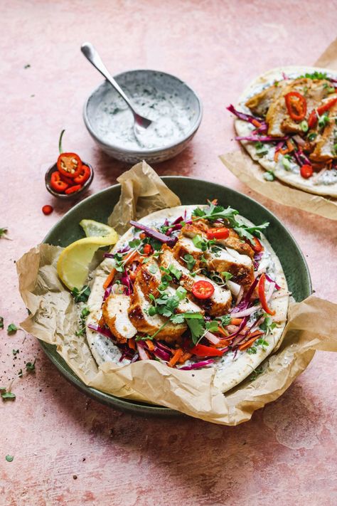 Quick Coleslaw, Chicken Flatbread Recipes, Uni Meals, Yoghurt Sauce, Yoghurt Recipe, Chicken Flatbread, Small Pizza, Chicken And Cabbage, Work Lunches