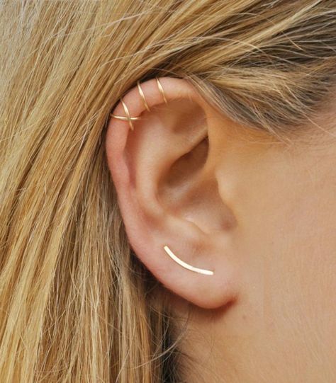 Modern Minimalist Set of 3 Ear Climber Smooth Sweeps Ear | Etsy Piercings Oor, Faux Piercing, Septum Piercings, Ear Climbers Earrings, Ear Climber, Lobe Piercing, Gold Ear Cuff, Ear Climbers, Climber Earrings