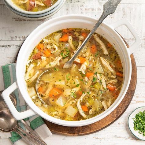 Chicken Rice Soup, Chicken And Cabbage, Cooking Chicken To Shred, Soup Diet, Chowder Recipes, Rice Soup, Cabbage Soup, Chicken Soup Recipes, Chicken Rice