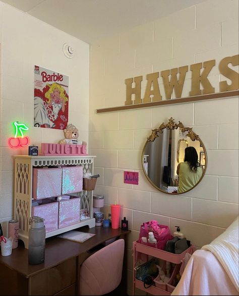 Barbie Dorm Room, Grunge Room, Dorm Room