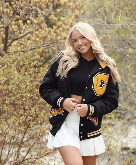 Letterman Jacket Graduation Pictures, Senior Pictures With Letterman Jacket, Senior Picture Ideas With Letter Jacket, Letterman Jacket Photoshoot, Senior Picture Ideas Letterman Jackets, Letterman Jacket Senior Pictures, Softball Uniforms Ideas, Letterman Jacket Pictures, Dr Inspiration