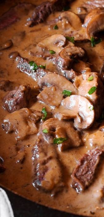 Steak Stroganoff, Stroganoff Recipes, Stroganoff Beef, Homemade Beef Stroganoff, Best Beef Stroganoff, Beef Stroganoff Easy, Beef Food Recipes, Ground Beef Stroganoff, Stroganoff Recipe