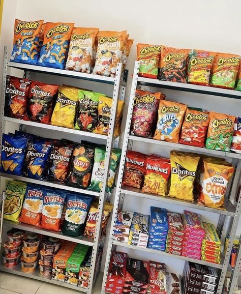 🤤 Snack Pantry Goals, Snack Pantry Aesthetic, Snack Stash In Bedroom, Snack Closet, Diy Snack Station, Snack Pantry, Snack Room, Pantry Snacks, Snack Collection