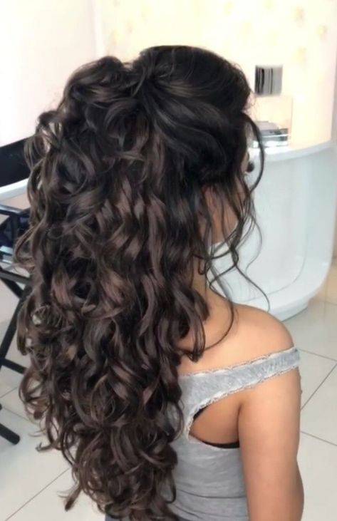 Hairstyles For Black Dress, No Bleach Balayage Dark Hair, Fancy Hairstyles For Long Hair, Prom Curls, Big Wedding Hair, Shaved Hair Cuts, Prom Hairstyle, Curly Wedding Hair, Balayage Hair Dark