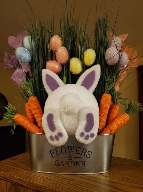 Easy Cute Diy, Diy Bunny, Easter Arrangement, Cute Diy, Flower Pot, Easter Bunny, Easter Eggs, Carrots, Easter