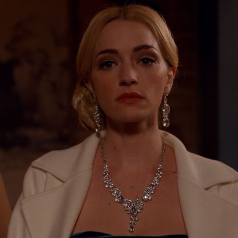 Netflix
Season 2
Georgia
Ginny and Georgia
Pfp
Profile picture Brianne Howey, Georgia Miller, Gossip Girl, Aesthetic Girl, Georgia, Hairstyles, My Style, Celebrities, Halloween