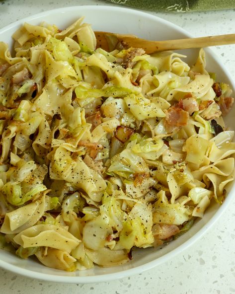 Traditional Haluski – recipestasteful Bacon Dessert, Haluski Recipe, Bacon Cabbage, Cabbage And Noodles, Small Town Woman, Cabbage And Bacon, Fried Cabbage, Noodles Recipe, Grandmas Recipes