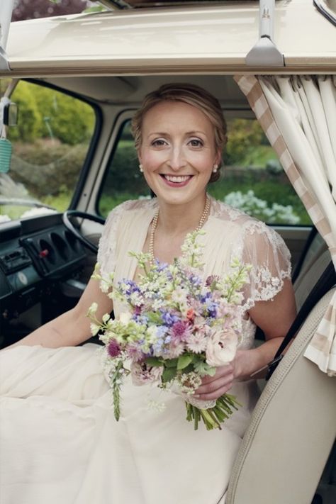 Vintage country bride with spring flowers – photography http://www.milestones-photography.co.uk/ - flowers http://www.catkinflowers.co.uk/ Uk Spring Flowers, Uk Flowers, September Wedding Flowers, October Wedding Flowers, Wedding Flowers Wildflowers, Navy Wedding Flowers, Natural Bouquet, Wedding Flowers Hydrangea, Wedding Flowers Sunflowers