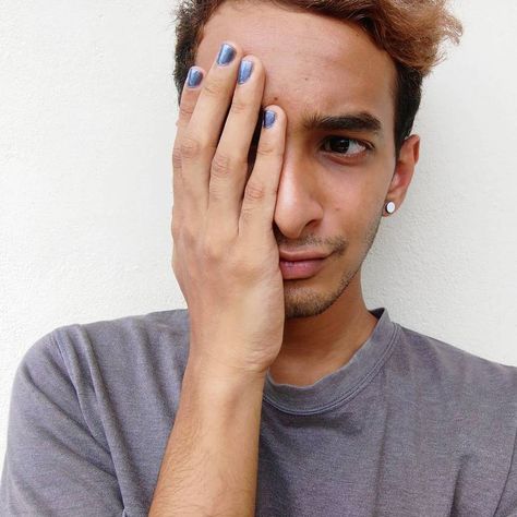 Love these #malepolish men's manicures. Men Wearing Makeup, Best Drugstore Lipstick, Men Nail Polish, Mens Nails, Nail Polish Trends, Instagram Trends, Gay Fashion, Gem Nails