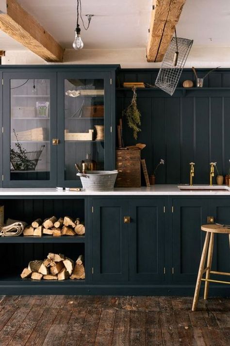 40+ Amazing Navy Kitchen Cabinets For Decorating Your Kitchen #kitchen #kitchencabinets #kitchencabinetideas Navy Kitchen Cabinets, Rural Farmhouse, Modern Farmhouse Kitchen Cabinets, Dark Green Kitchen, Kitchen Cabinet Trends, Cabinets Makeover, Green Kitchen Cabinets, Farmhouse Kitchen Cabinets, Kitchen Cabinets Decor