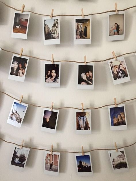 Polaroid Room, Craft For Teens, Diy Photo Wall, Diy Girls Bedroom, Diy Projects For Bedroom, Diy Wall Decor For Bedroom, Mini Polaroid, Room Organisation, Diy Girls