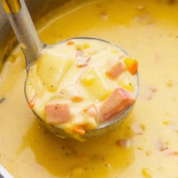 Cheesy Ham And Potato Soup, Crockpot Ham And Potatoes, Easy Corn Recipes, Potato Cheddar Soup, Cheddar Soup Recipe, Cheddar Potatoes, Ham And Potato Soup, Cheesy Ham, Ham Potato