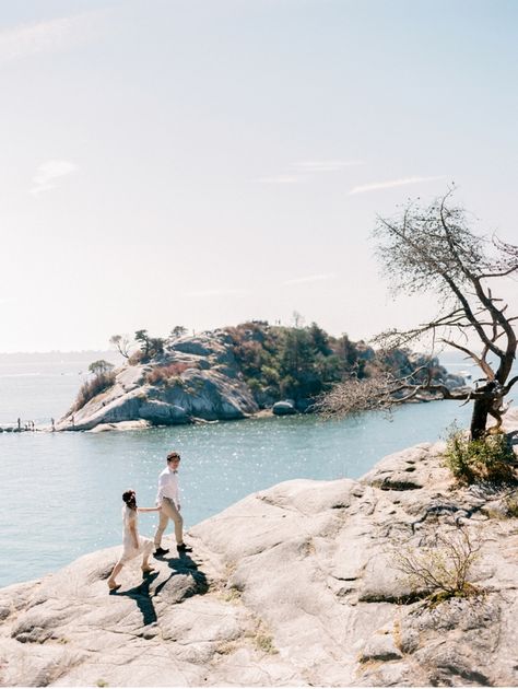 Whytecliff Park, Cliffside Couple Photoshoot, Waterfront Maternity Photos, Fort Fisher Engagement Photos, North Ave Beach Engagement Photos, Whytecliff Park Engagement, Rocky Shore, Beach Photoshoot, Pacific Ocean