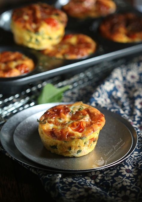 Tuna Muffin Cups, Tuna Muffins, Tuna Cakes, Healthy Tuna, Recipes Asian, Low Carb Muffins, Savory Muffins, Crustless Quiche, Muffin Tray