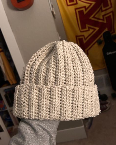 charley crochets on Instagram: "can you tell it’s hat season? this one is about 22 inches around, also plenty stretchy due to the ribbing. this one is also going for $15 +$5 shipping, can be made in tons of colors!! send me a dm or comment if you’re interested! #crochet #crochetedgoods #handmade #slowfashion #beanie #beanieseason" Crocheting A Beanie, Crochet Binie Hat, Bennies Hats Crochet, Brown Beanie Crochet, Crochet Beanie Ribbed, Knitted Beanie Aesthetic, Crochet Hat For Winter, How To Crochet Hats Tutorials, Winter Hats Crochet