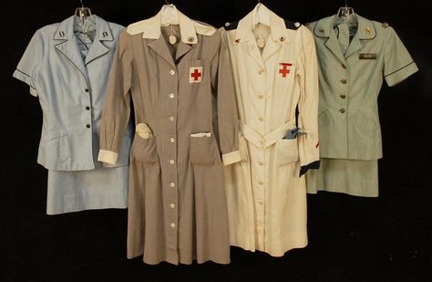 A selection of WW2 military and nurse uniforms. #nurse #vintage #1940s #WW2 History Of Nursing, Wwii Women, Surgical Nurse, Nurse Uniforms, Wwii Uniforms, Army Nurse, Vintage Nurse, Military Nurses, Women's Uniforms