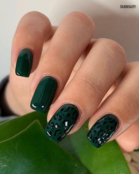 Trendy Green Designs, Olive Aesthetics, French Tips & More St Patrick Nails, Nail Art Vert, Patrick Nails, Olive Nails, St Patricks Day Nails, Dark Green Nails, Spring Nail Trends, Leopard Nails, Trendy Nail Art