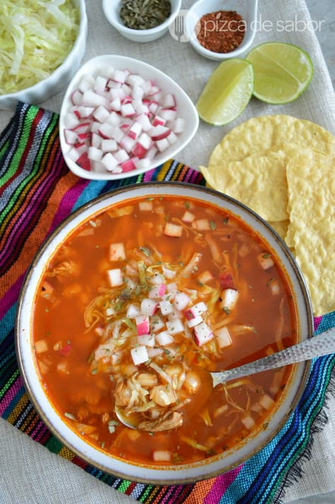 Pozole Rojo Recipe, Pozole Recipe, Yummy Dishes, Mexican Dinner Recipes, Mexican Soup, Mexico Food, Mexican Dinner, Deli Food, Mexican Food Recipes Easy