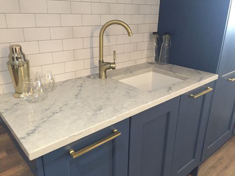 Blue Kitchen Marble Worktop, Navy Kitchen White Worktop, Midnight Blue Cabinets, White Tiles Grey Grout, Midnight Blue Kitchen, White Kitchen Worktop, Minerva Worktop, Blue Kitchen Tiles, Blue Cupboards