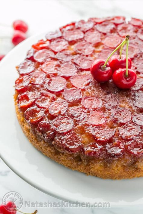 Upside Down Desserts, Cherry Upside Down Cake, Sour Cherry Recipes, Fresh Cherry Recipes, Cherry Recipes Dessert, Cherry Cake Recipe, Upside Down Cake Recipe, Cherry Desserts, Cherry Cake