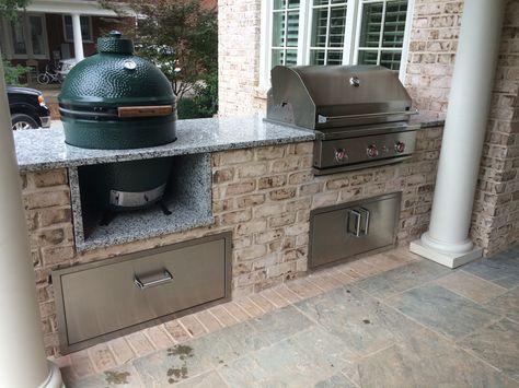 Grilling Island, Grilling Patio, Big Green Egg Outdoor Kitchen, Backyard Grilling Area, Outdoor Grill Area, Backyard Barbeque, Patio Grill, Grill Island, Outdoor Kitchen Bars