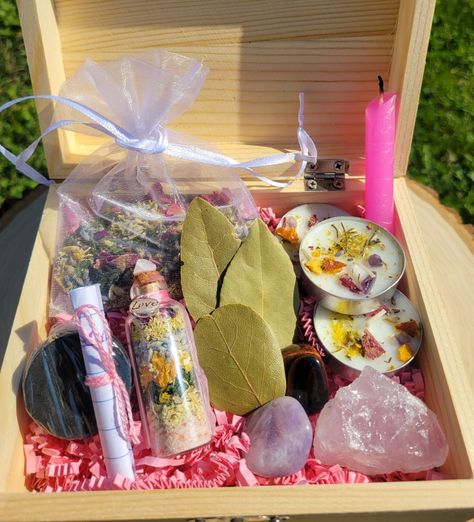 Witchy Gift Box Ideas, Witch Store, Spell Kits, Set Your Intentions, Bath Salts Diy, Candle Images, Spell Jar, Witch Diy, Witchy Crafts