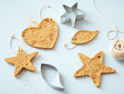 Sand-Crafts-Ornaments Sand Projects, Beach Themed Crafts, Coastal Christmas Decor, Beachy Christmas, Sand Crafts, Beach Christmas, Coastal Christmas, Beach Crafts, Sand Art