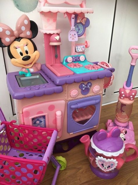 Blue Party Foods, Doc Mcstuffins Toys, Minnie Mouse Kitchen, Baby Doll Furniture, Minnie Mouse Toys, Disney Princess Toys, Doll Crib, Kids Play Kitchen, Toy Playset