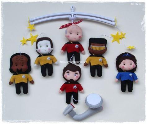 Unique Baby Cribs, Star Trek Baby, Baby Boys Nursery, Nursery Room Decor Girl, Star Trek Gifts, Geek Baby, Baby Mobiles, Star Trek Characters