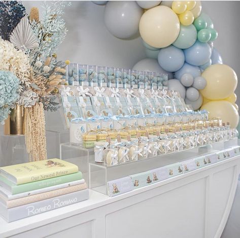 Giveaway Table Display, Bonbonniere Ideas, Cloud Baby Shower Theme, Baby Shower Giveaways, Baby Boy Favors, Baby Giveaways, Kids Party Inspiration, Baby Souvenir, Baby Boy Decorations