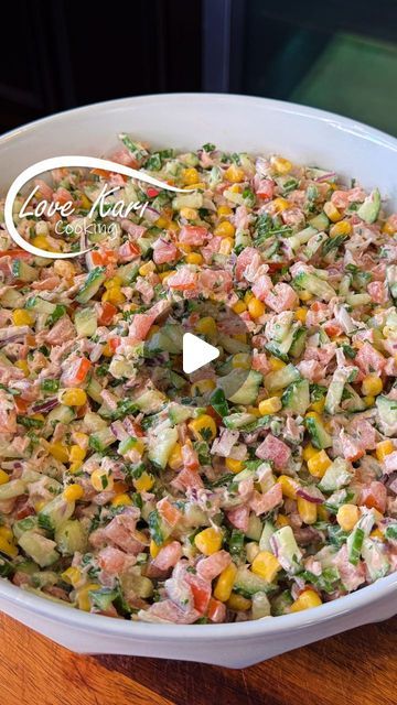 Karina Valladares on Instagram: "New year, New goals, with a Tasty and Healthy Tuna Salad Recipe. Kicking off the new year with this tuna salad recipe! 😋 It's a very quick and easy dish, that can be made in under 15 minutes 🥰 Before we get cooking, let's head to @elsupermarkets It's my go-to spot for all the fresh ingredients I need, and the prices are unbeatable! TUNA SALAD INGREDIENTS: ► 2 English cucumbers ► 3 tomatoes ► 1 jalapeño ► 1 red onion (if onion is big, use half) ► Bunch of cilantro ► 1 can of corn ► 1 lime ► Salt and pepper to taste ► 10oz of tuna ► 4 tbsp mayonnaise #mexico #mexicankitchen #mexicanrecipes #recetas #recetafacil #comidamexicana #foodlover #foryou #fypage #healthy #healthyrecipes #cleaneating #delish #tuna #tunasalad #ensalada #salad #ensaladasaludable #ensal How To Make Tuna Salad, Tuna Healthy Recipes, Tuna Fish Salad Recipe, Canned Tuna Recipes Healthy, Salad Recipes Tuna, Healthy Tuna Salad Recipe, Salad With Mayonnaise, Mayonnaise Salad, Healthy Tuna Recipes