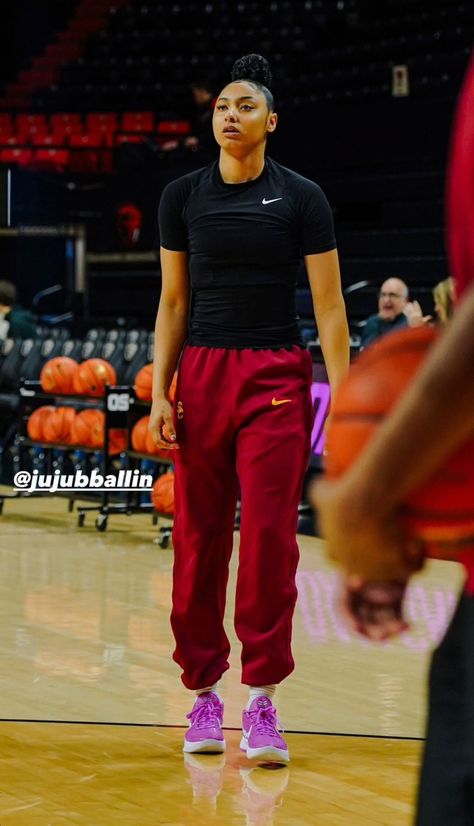 Juju Watkins Wallpaper, Outfit Sportwear, Juju Watkins, Aau Basketball, Jordan Woods, Basketball Girlfriend, Basketball Background, Basketball Is Life, Basketball Season